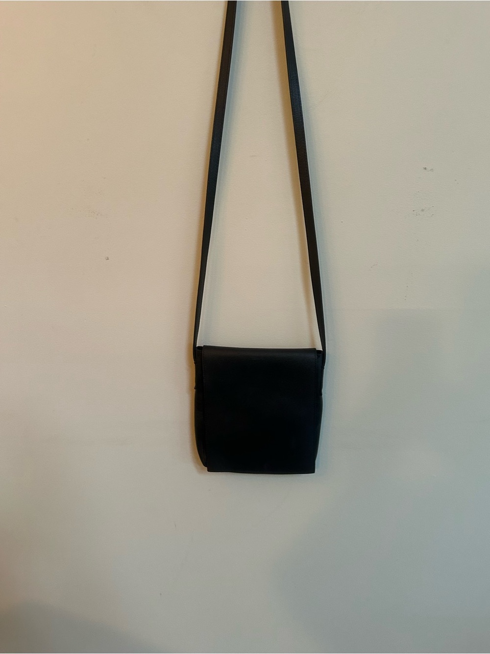 Eileen Fisher Black Leather Crossbody – Minimalist Flap Bag - Picture 3 of 4
